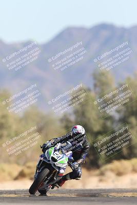 media/Nov-02-2025-CVMA (Sun) [[337aff29ab]]/Race 8-Formula Lightweight Twins Shootout/